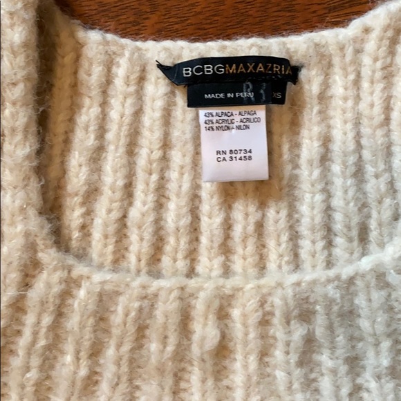 Alpaca BCBG Short Sleeve Sweater - Picture 3 of 4